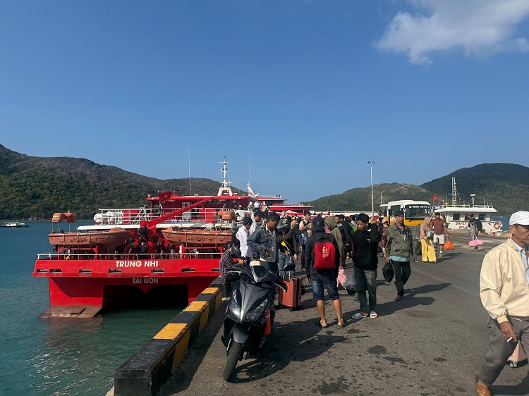 Vé Tàu Sài Gòn Trần Đề - Côn Đảo